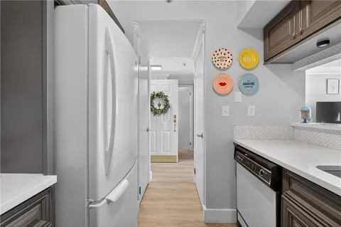 $239,000 | 1 Biscayne Drive Northwest, Unit 309, Atlanta, GA 30309
