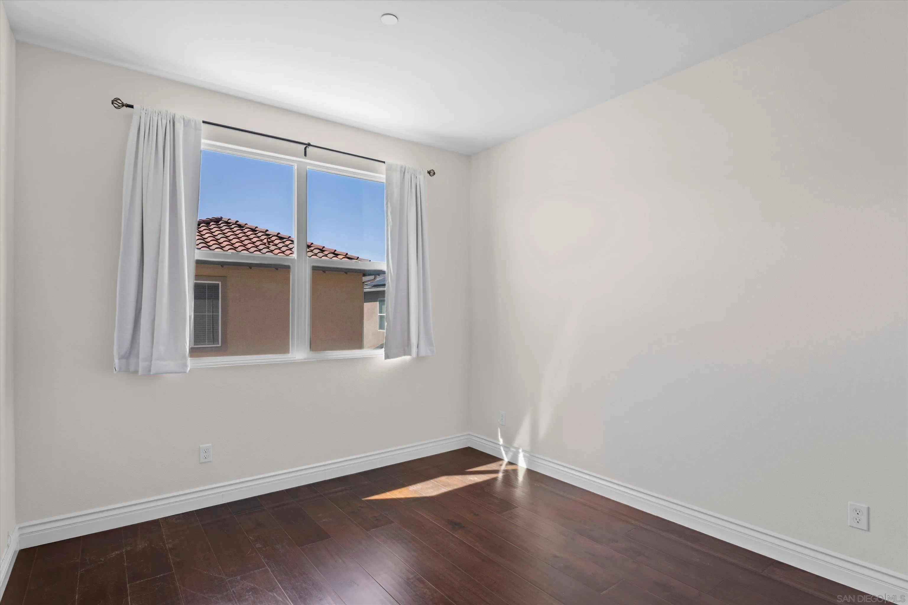 1360 Santa Victoria Road, Unit 3 Chula Vista, CA 91913 - Photo 16 of 38 Gallery Image 16
