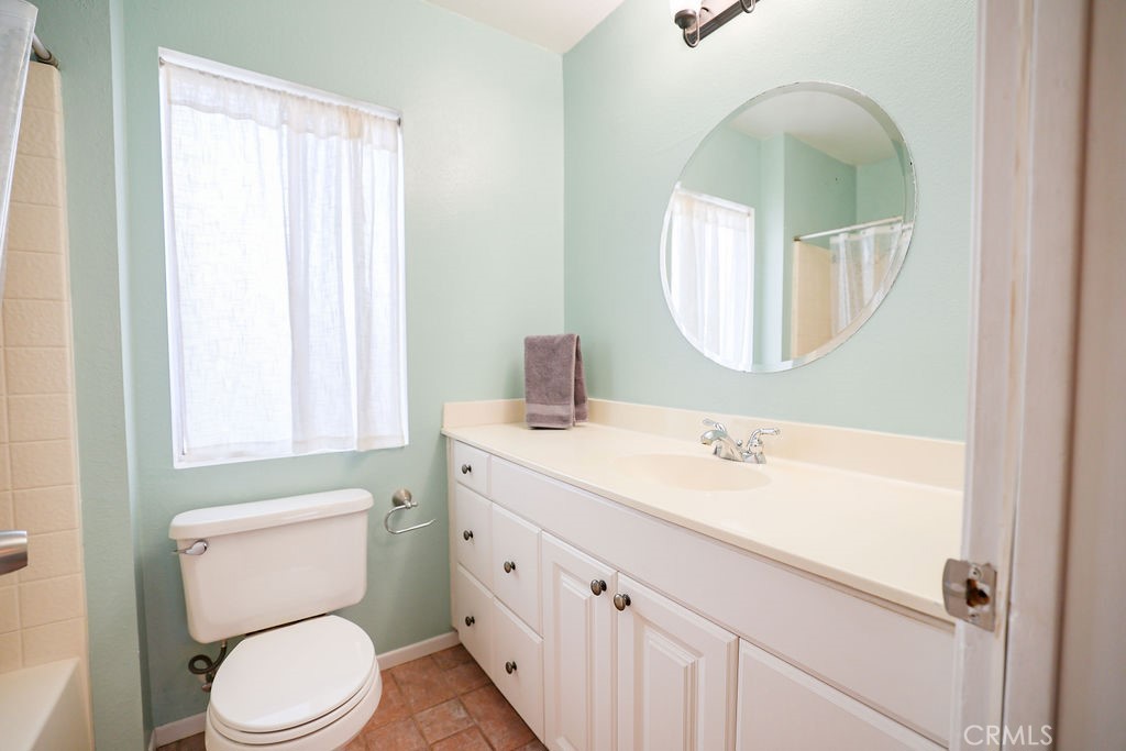 11619 Capitol Drive Riverside, CA 92503 - Photo 16 of 29 Primary Bathroom