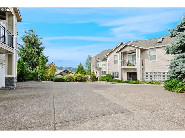 $339,900 | 3395 Summerlinn Drive, West Linn, OR 97068