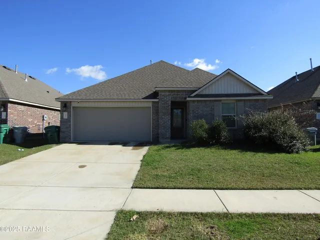 $279,900 | 131 Broussard Hl Drive, Broussard, LA 70518