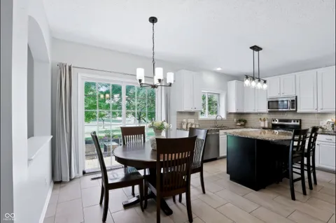 $735,000 | 8765 Lily Court, Zionsville, IN 46077