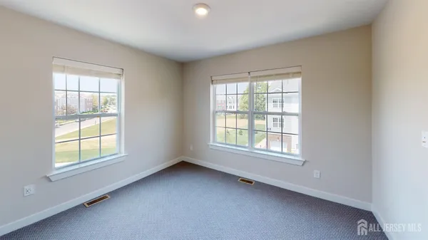 $3,187 | 708 Fernandez Court, Parlin, NJ 08859