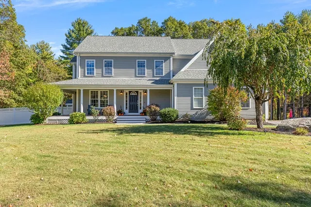 $1,199,000 | 21 Riverside Road, Franklin, MA 02038