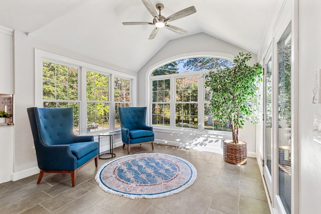 21 Riverside Road Franklin, MA 02038 - Photo 13 of 42