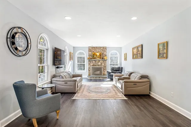 $1,199,000 | 21 Riverside Road, Franklin, MA 02038