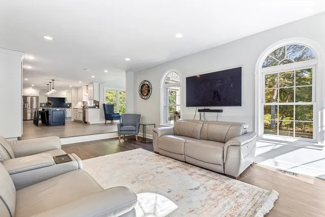 $1,199,000 | 21 Riverside Road, Franklin, MA 02038