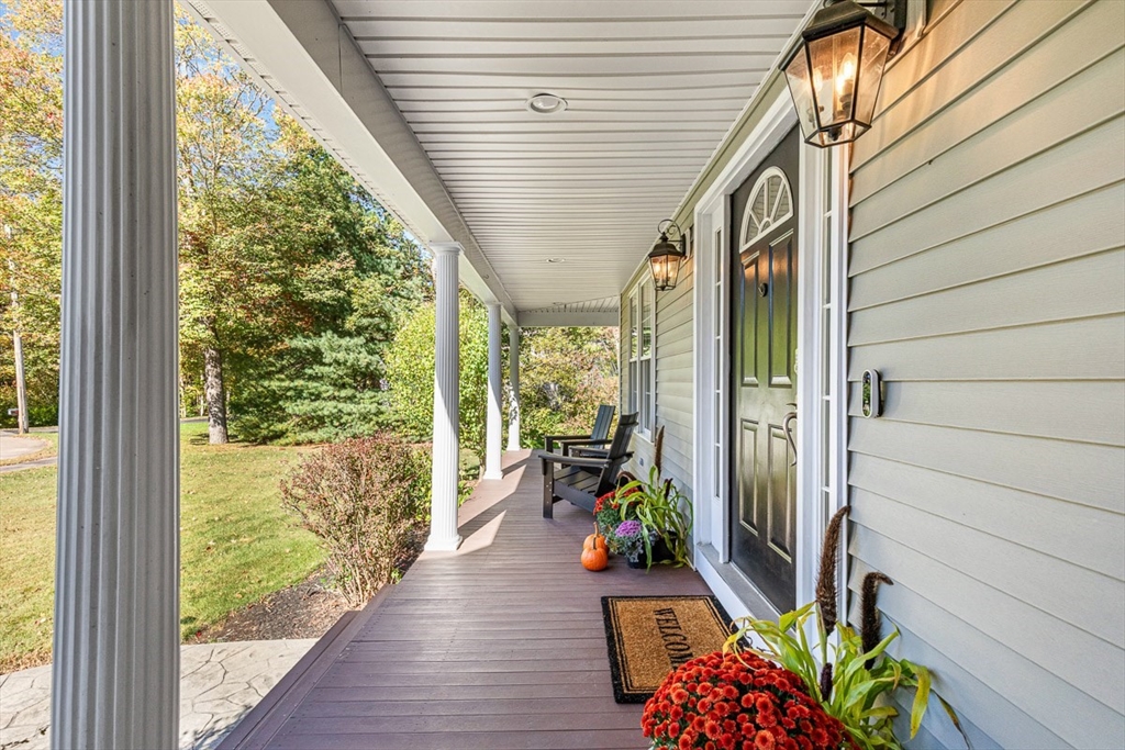 21 Riverside Road Franklin, MA 02038 - Photo 2 of 42