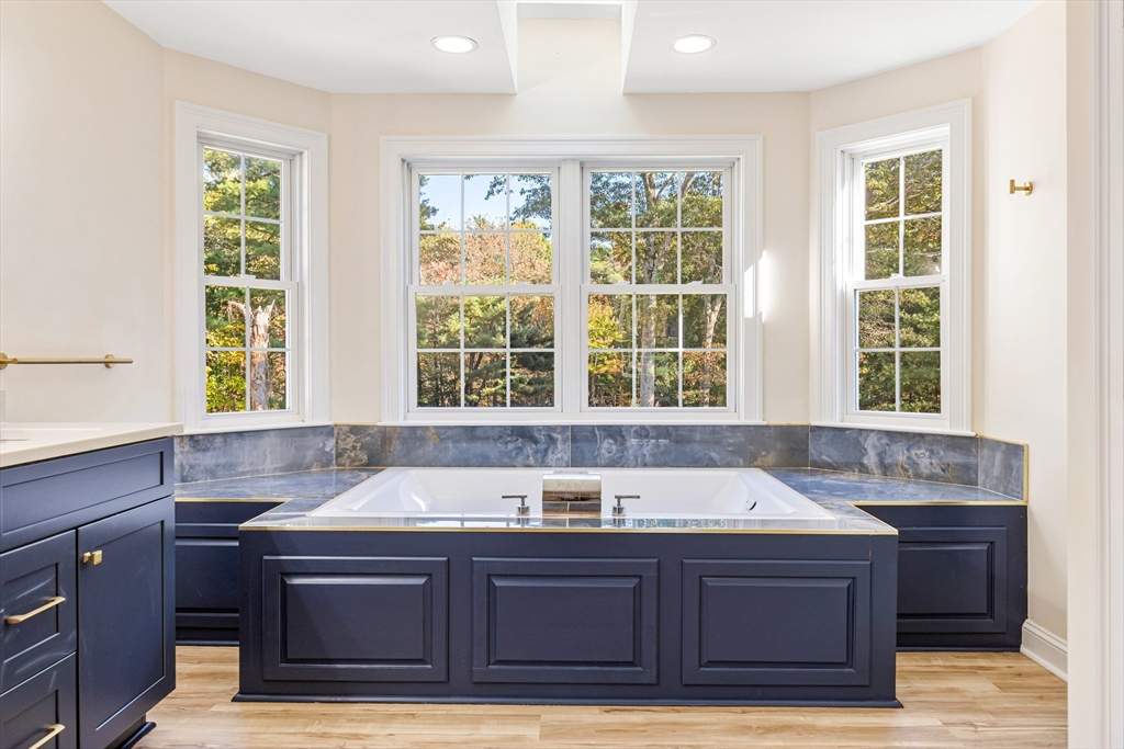 21 Riverside Road Franklin, MA 02038 - Photo 24 of 42