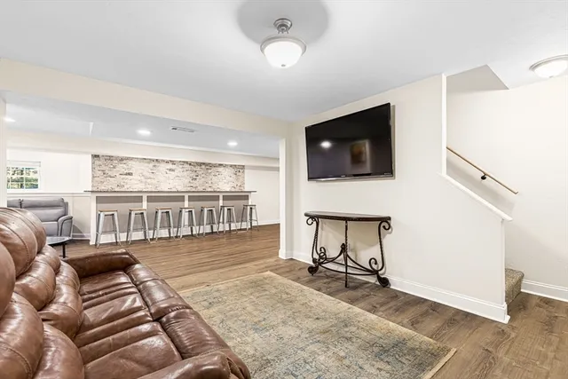 $1,199,000 | 21 Riverside Road, Franklin, MA 02038