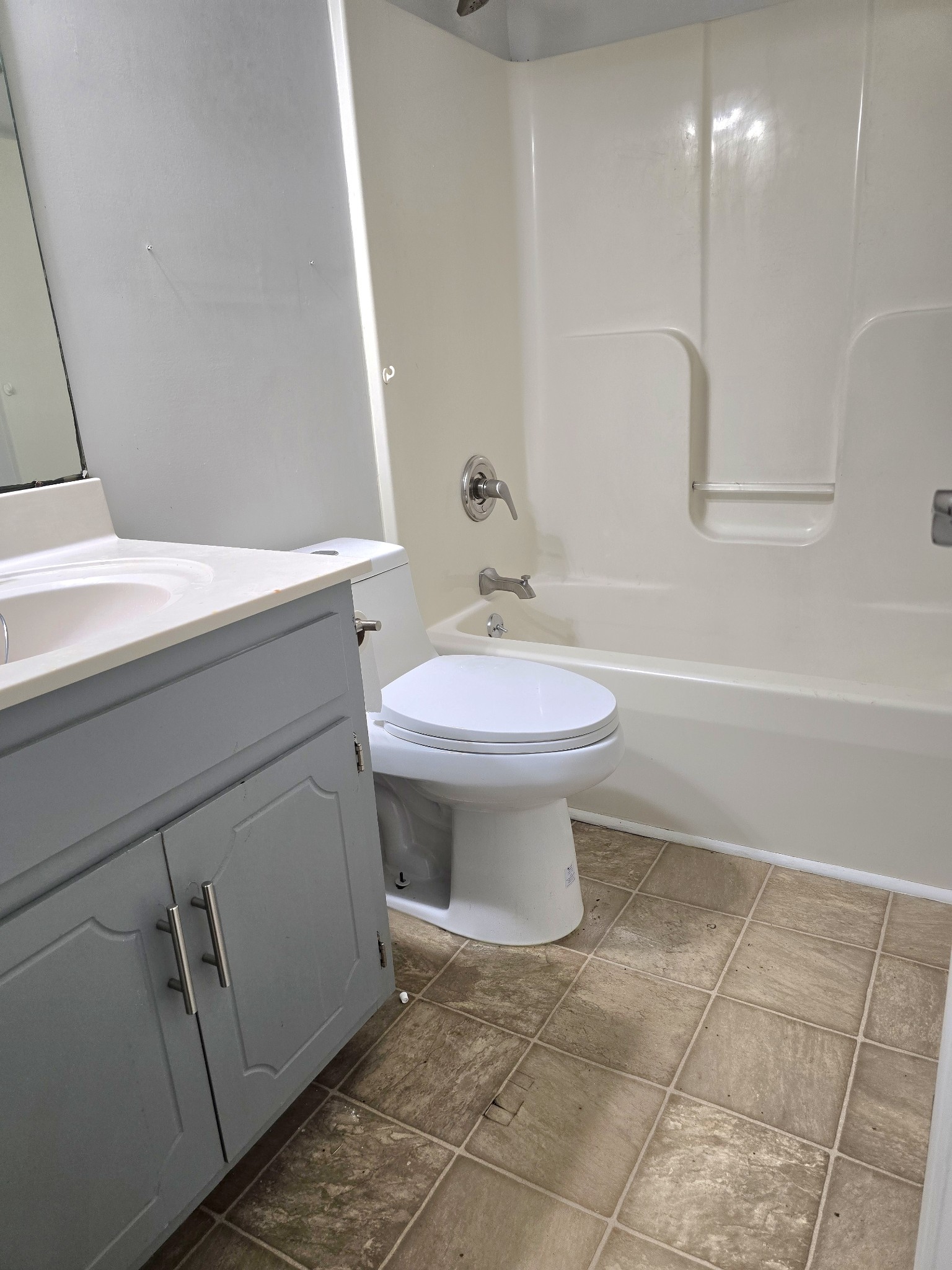 1905 Timberline Circle Oak Grove, KY 42262 - Photo 29 of 33 a bathroom with a sink a toilet and bathtub