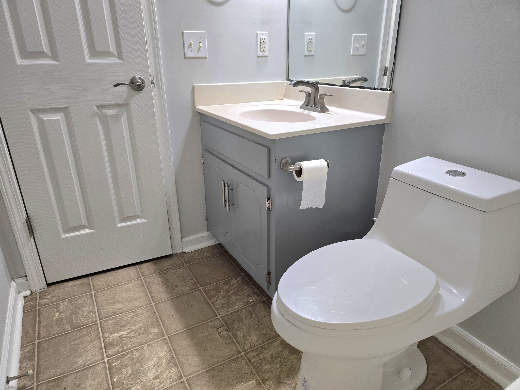 1905 Timberline Circle Oak Grove, KY 42262 - Photo 30 of 33 a bathroom with a sink mirror vanity and toilet