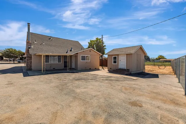 $1,999,999 | 2718 Ferguson Road, Gilroy, CA 95020