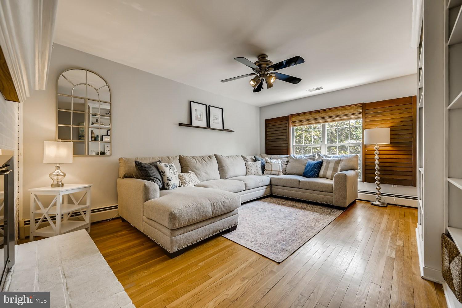 8380 Lark Brown Road Columbia, MD 21045 - Photo 22 of 43 UL Family room