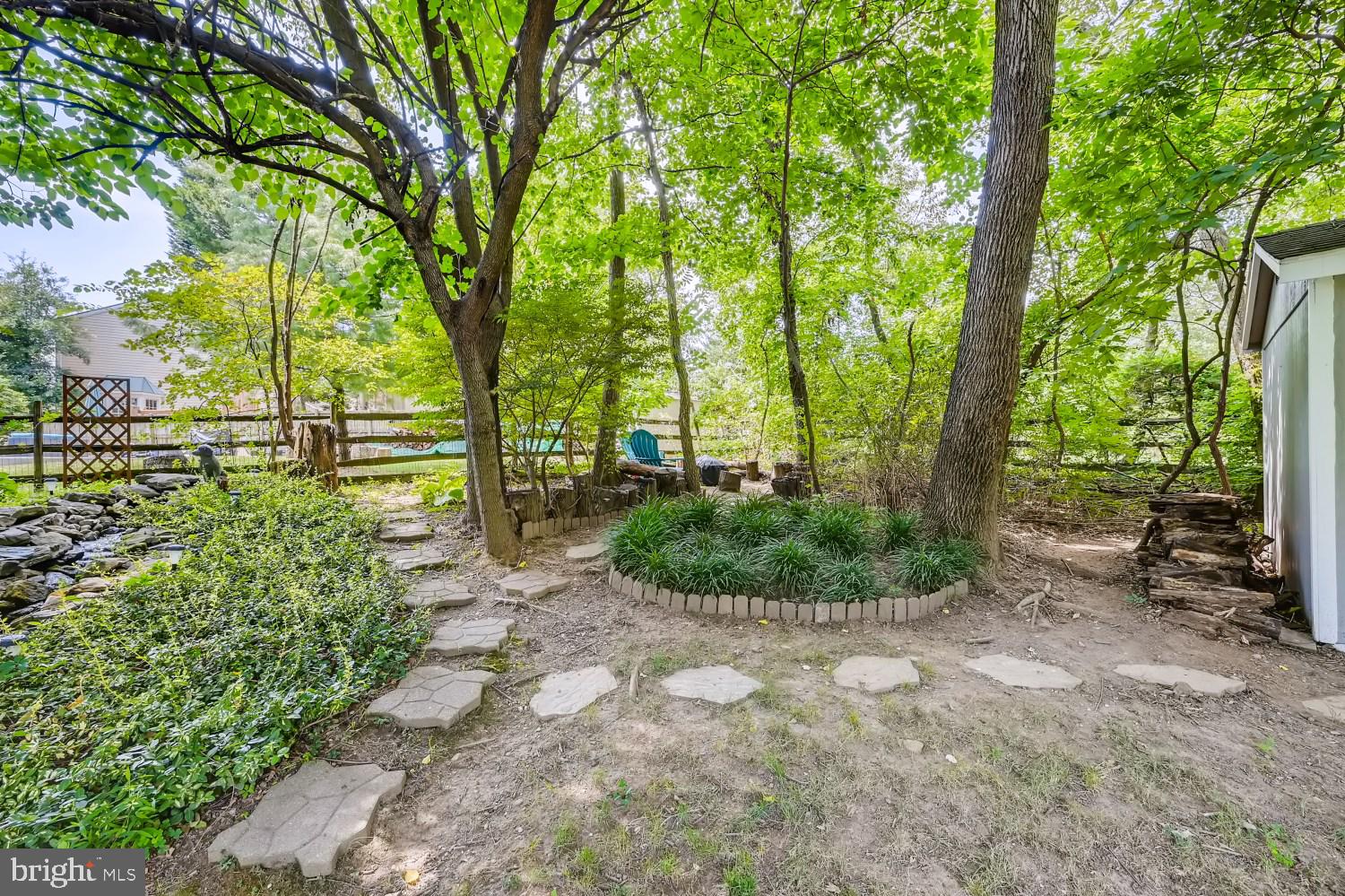 8380 Lark Brown Road Columbia, MD 21045 - Photo 37 of 43 Rear yard