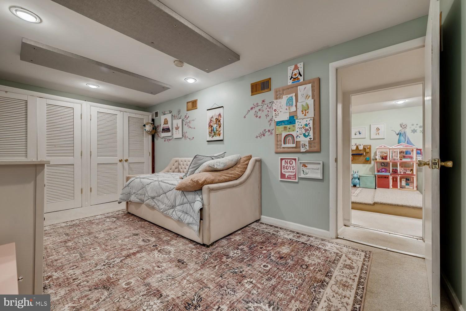 8380 Lark Brown Road Columbia, MD 21045 - Photo 10 of 43 Sitting Room