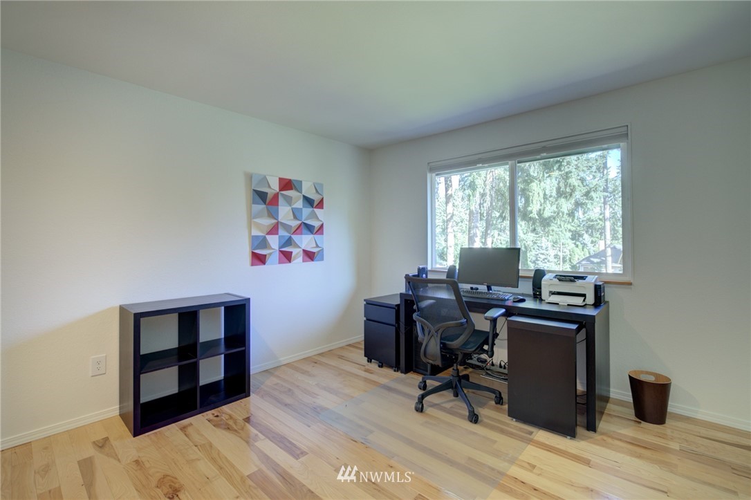 12512 Southeast 96th Place Renton, WA 98056 - Photo 12 of 25 Gallery Image 12