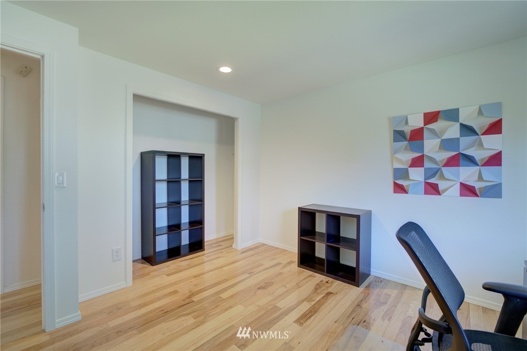 12512 Southeast 96th Place Renton, WA 98056 - Photo 13 of 25 Gallery Image 13