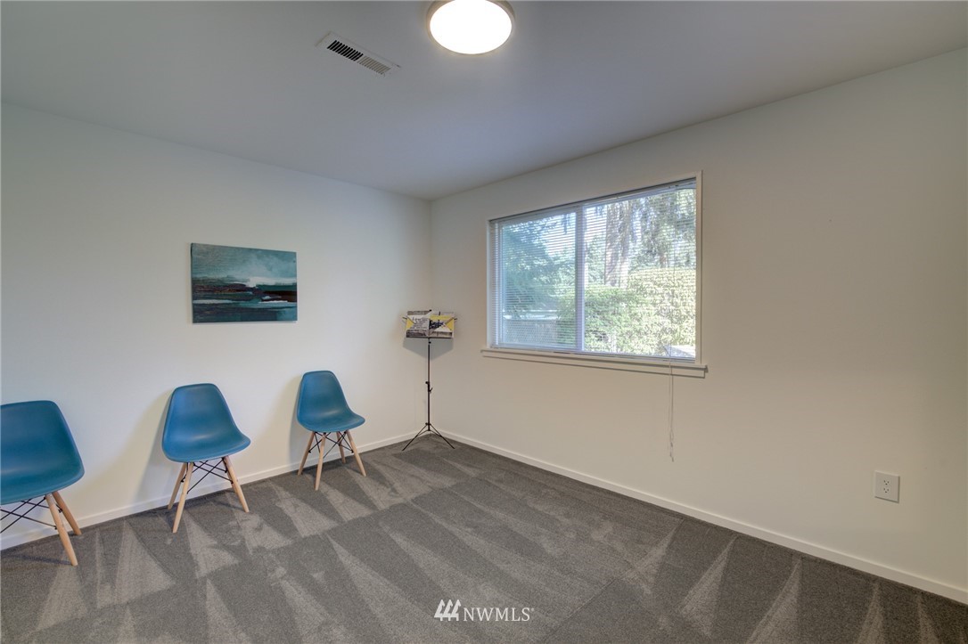 12512 Southeast 96th Place Renton, WA 98056 - Photo 16 of 25 Gallery Image 16