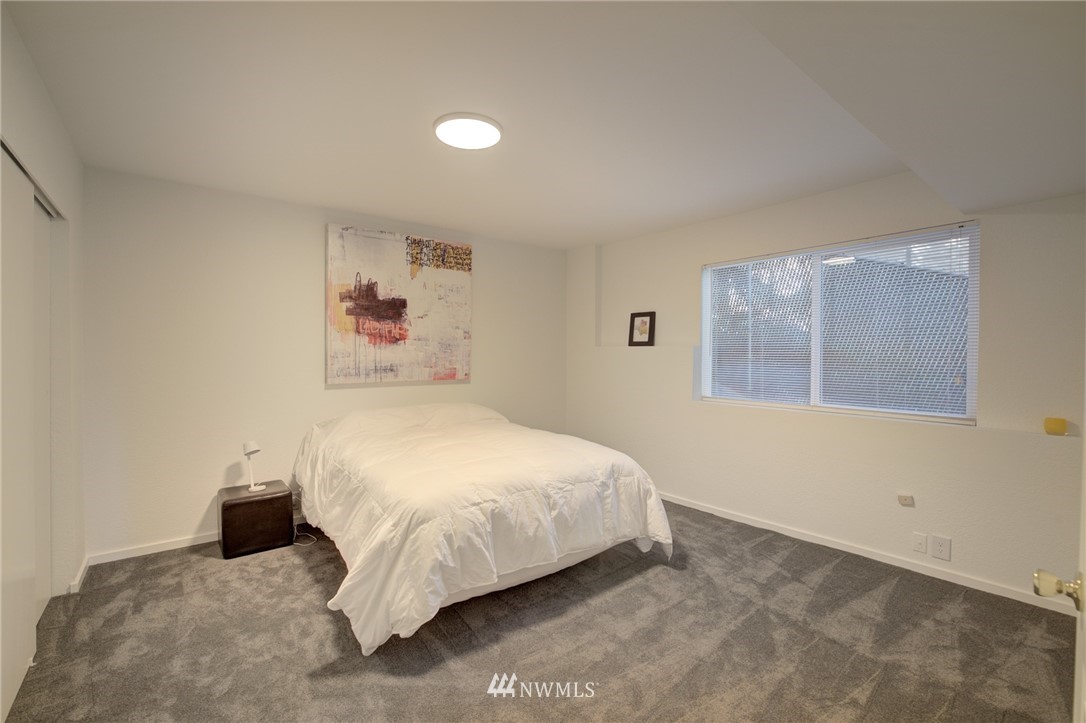 12512 Southeast 96th Place Renton, WA 98056 - Photo 17 of 25 Gallery Image 17