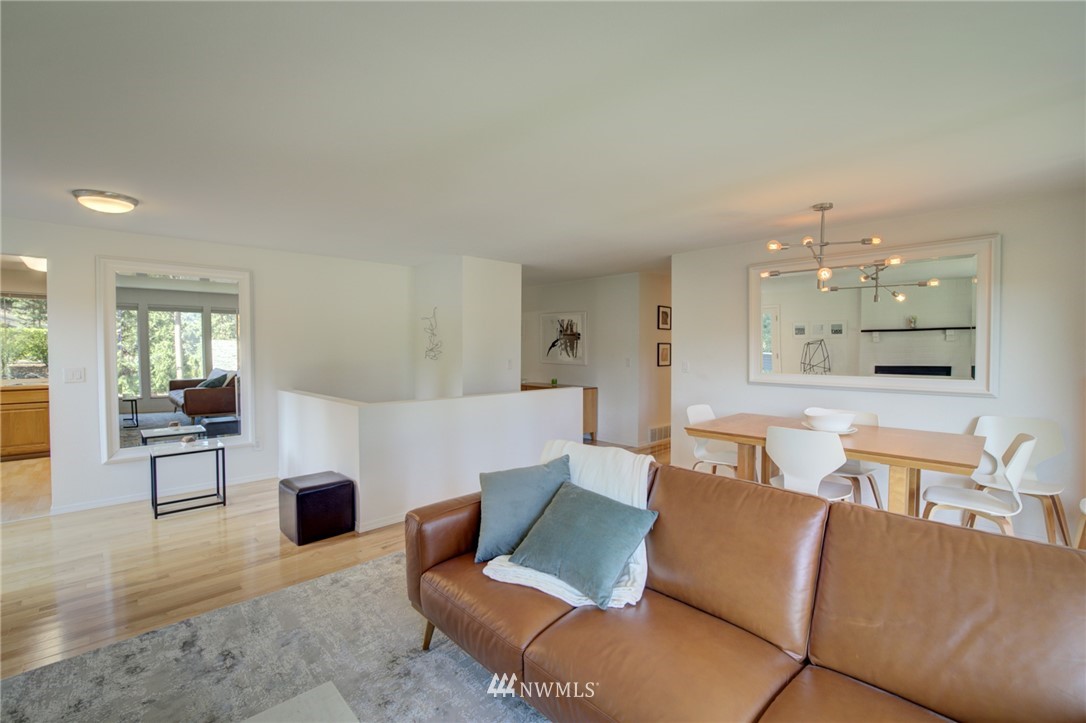 12512 Southeast 96th Place Renton, WA 98056 - Photo 6 of 25 Gallery Image 6