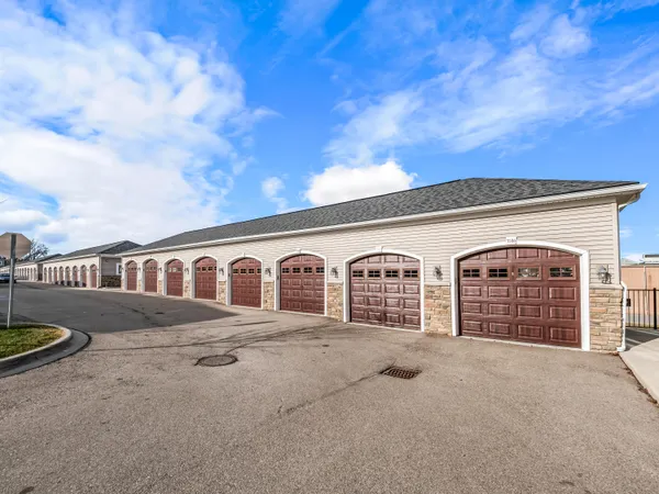 $2,350 | 5508 Arbor Chase Drive, Ann Arbor, MI 48103