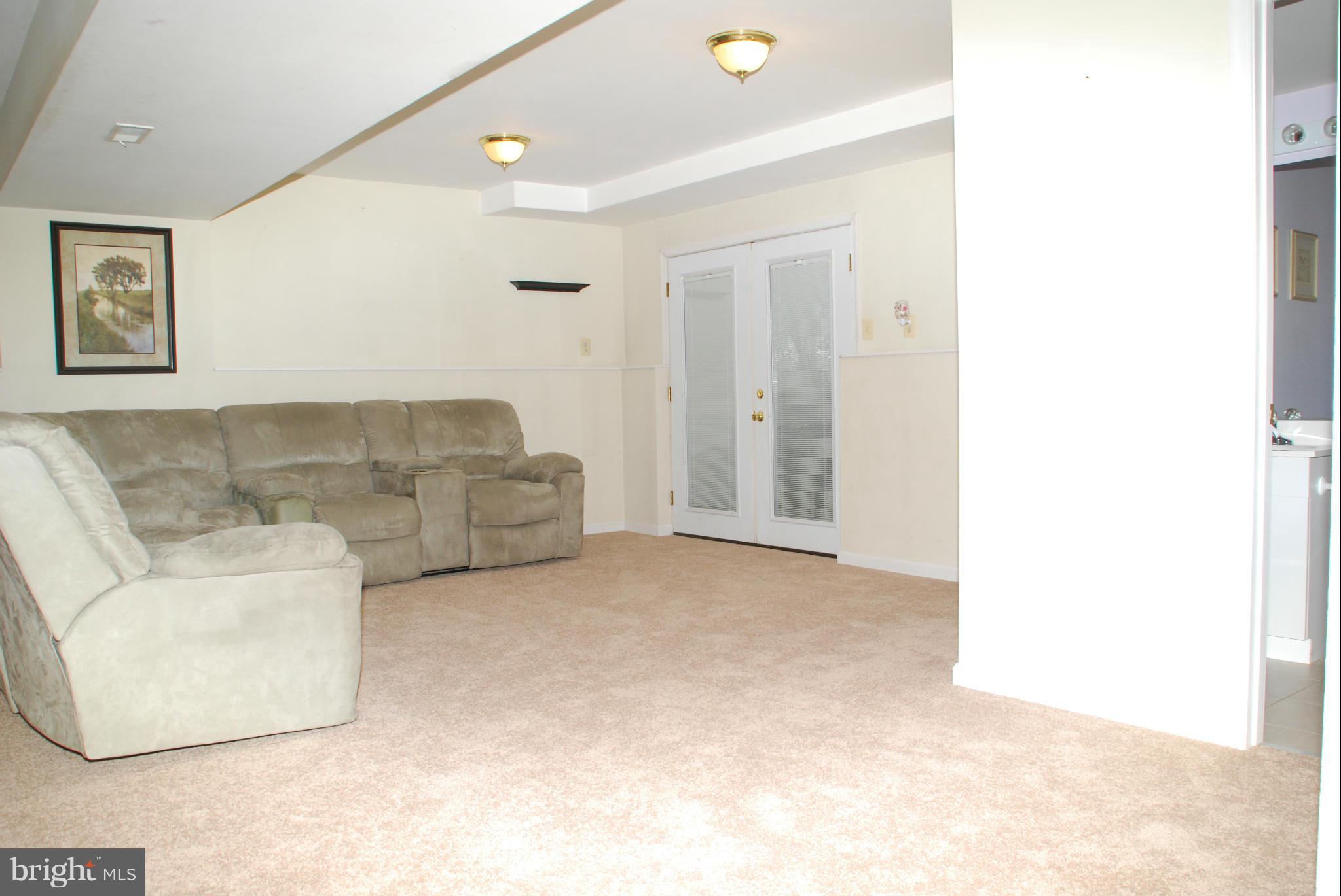 3712 Buffalo Road New Windsor, MD 21776 - Photo 26 of 27 Family Room