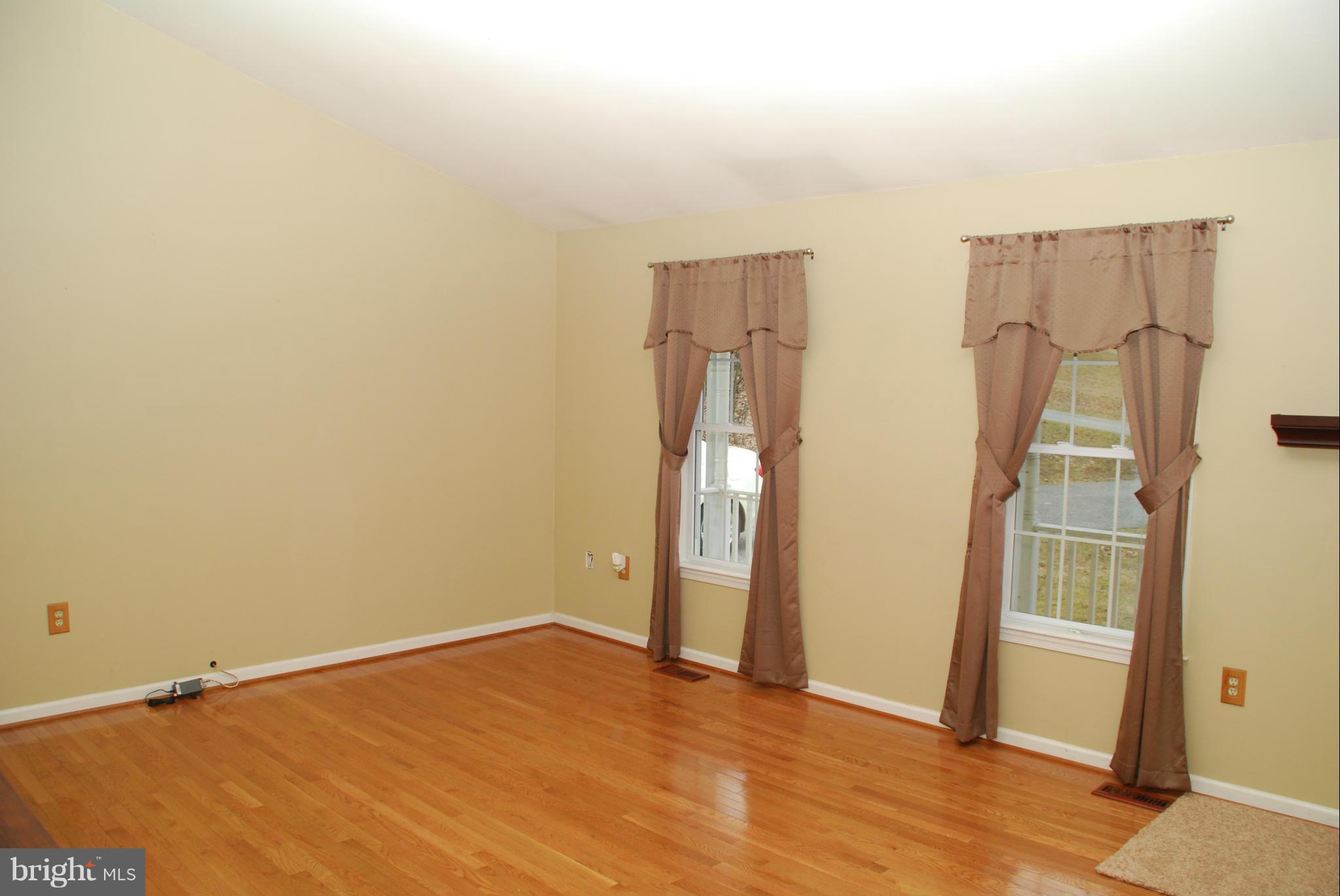 3712 Buffalo Road New Windsor, MD 21776 - Photo 10 of 27 Family Room
