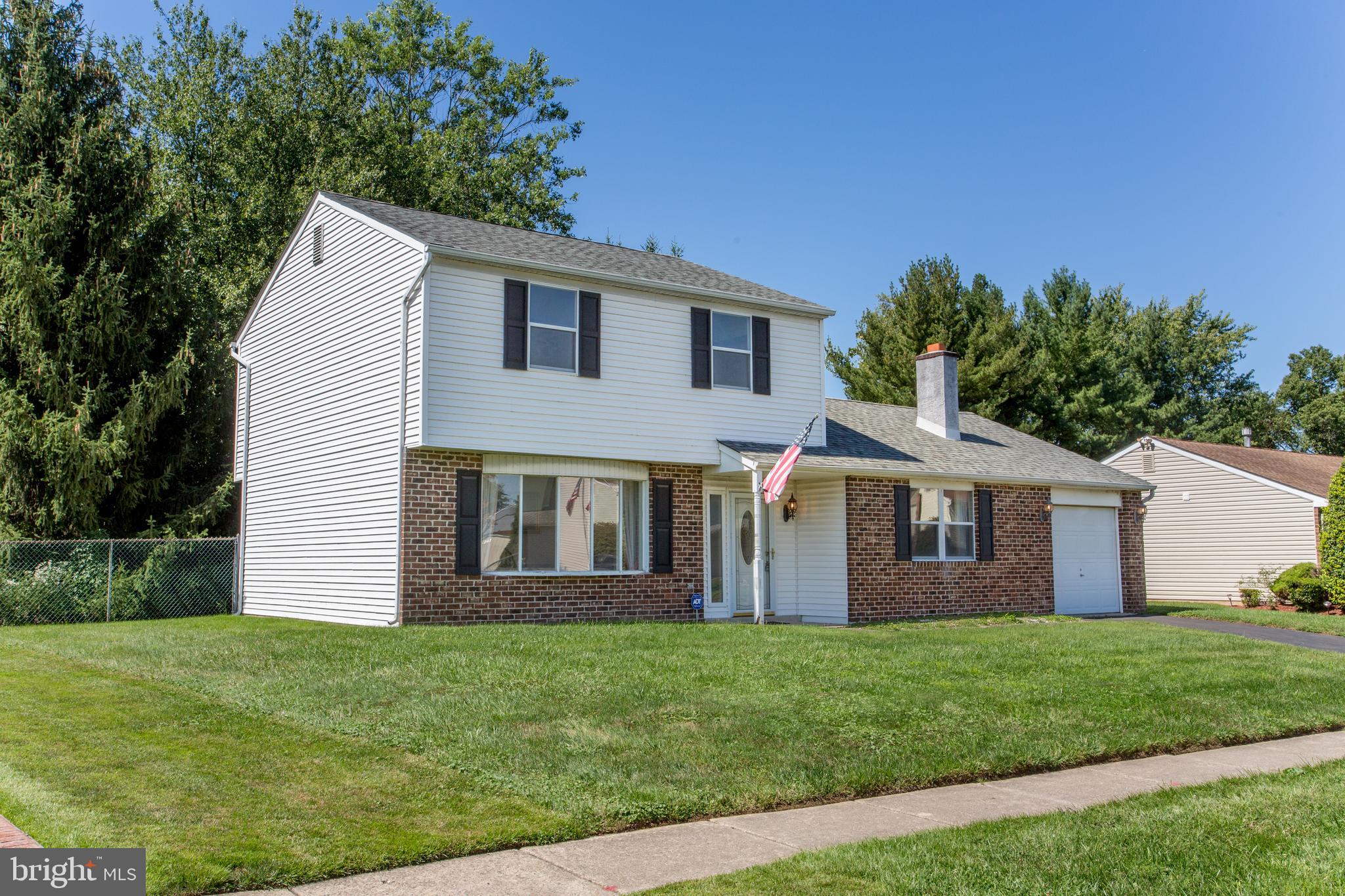 23 Dawn Road Levittown, PA 19056 - Photo 1 of 63