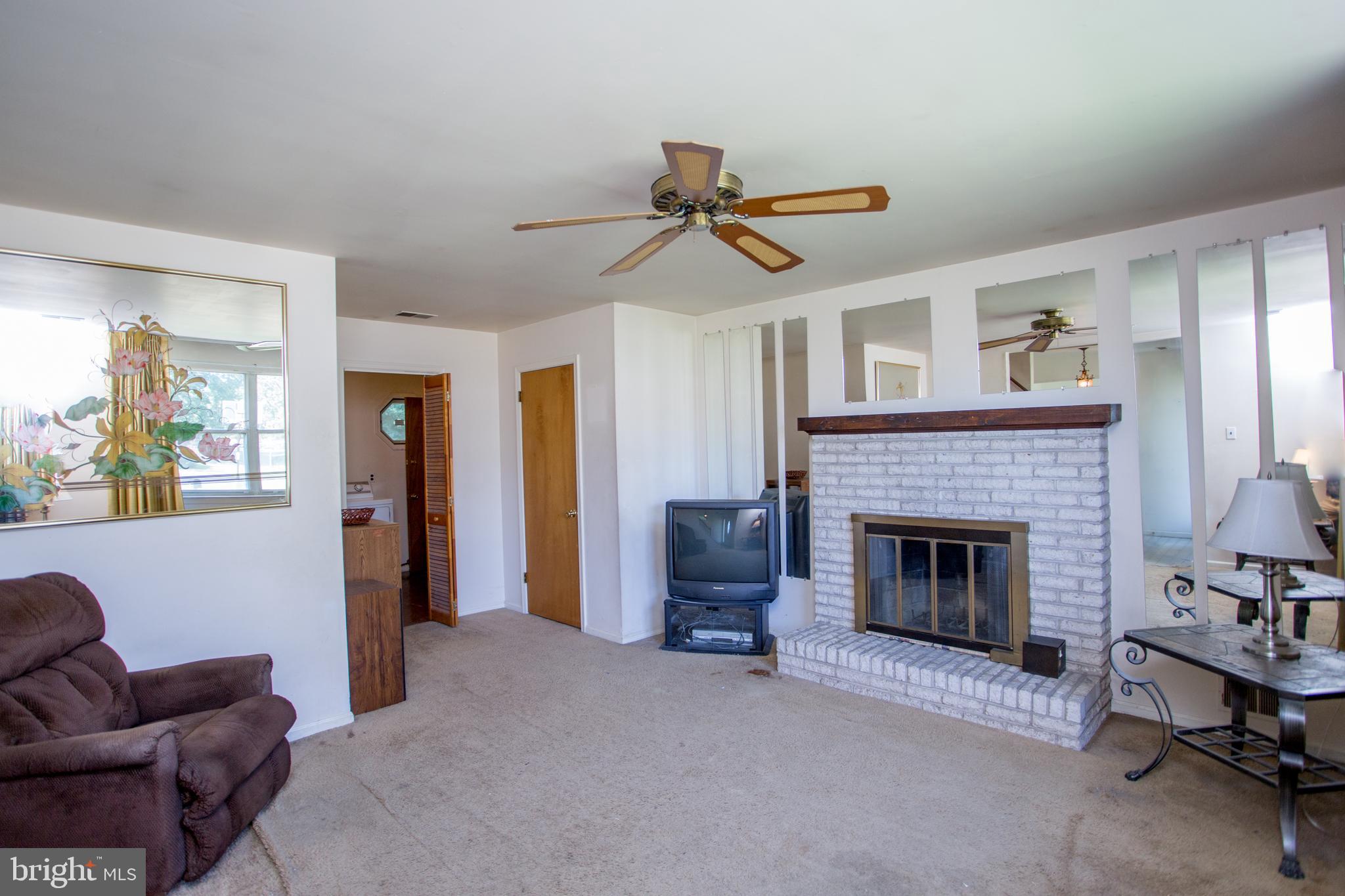 23 Dawn Road Levittown, PA 19056 - Photo 11 of 63