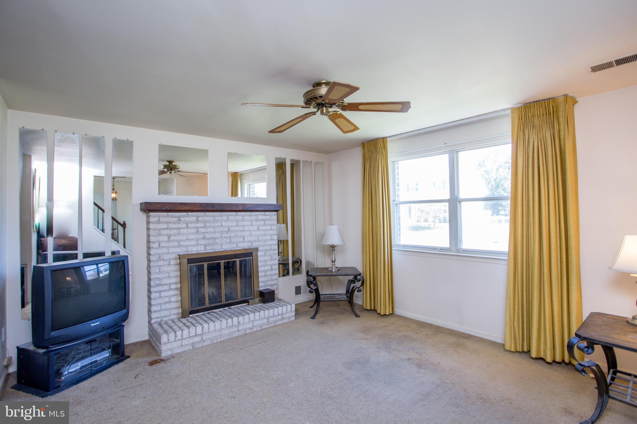 23 Dawn Road Levittown, PA 19056 - Photo 12 of 63