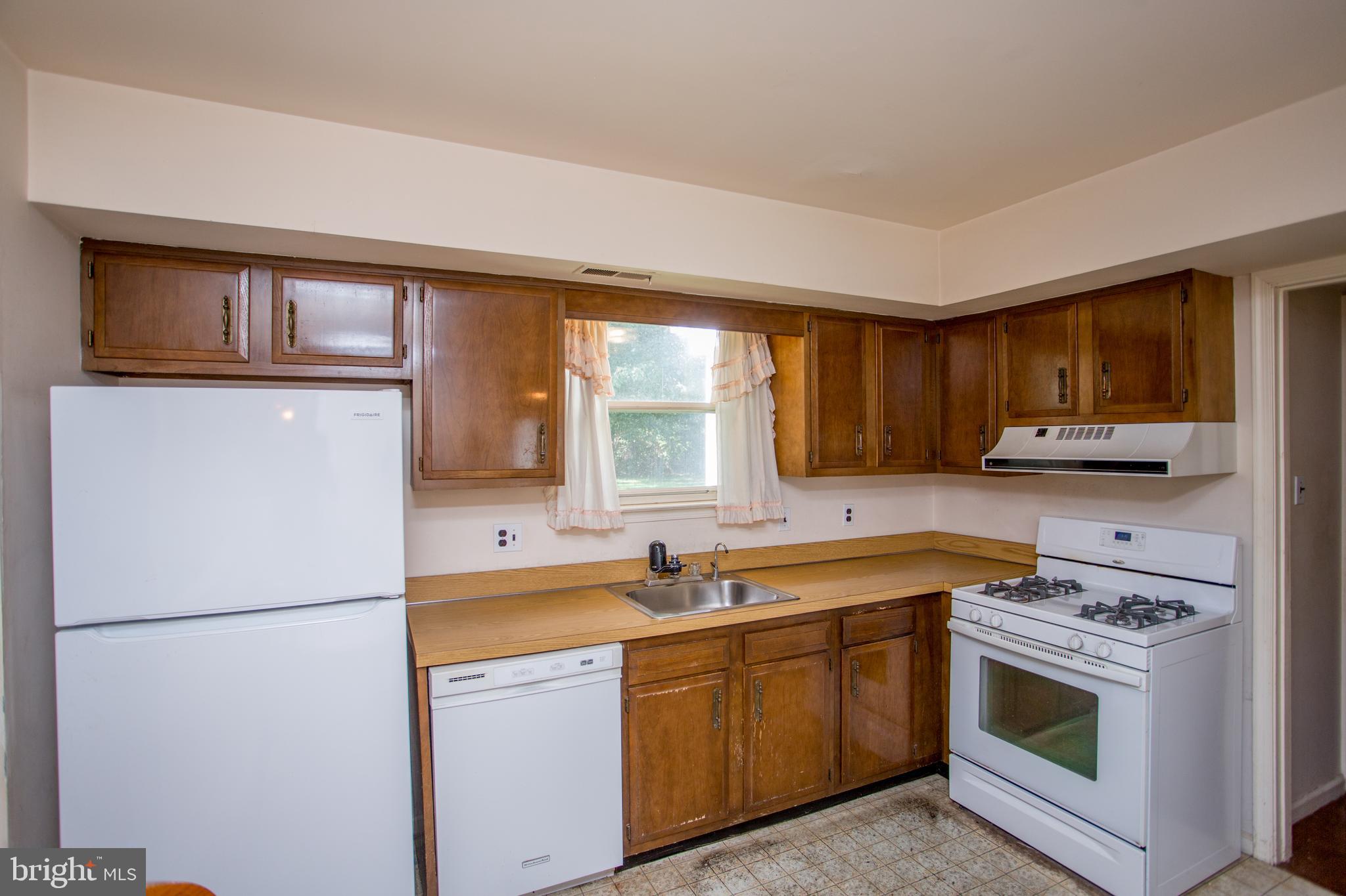 23 Dawn Road Levittown, PA 19056 - Photo 26 of 63