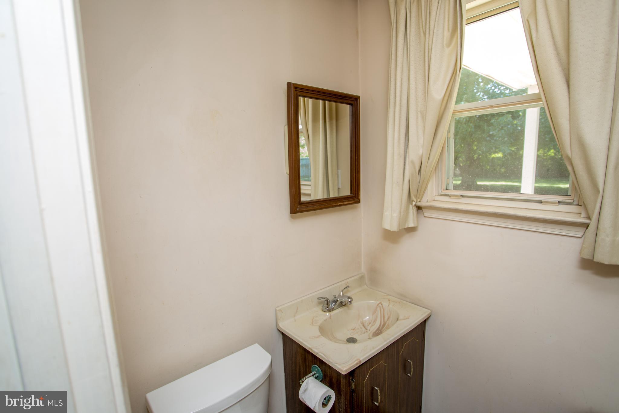 23 Dawn Road Levittown, PA 19056 - Photo 28 of 63