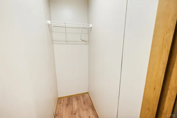 a view of utility room