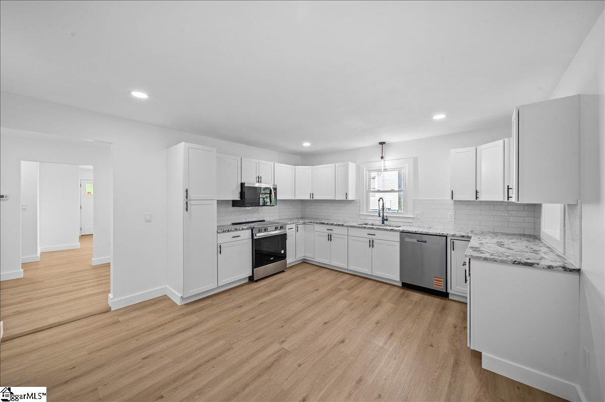 111 Tuskegee Avenue Greenville, SC 29607 - Photo 5 of 37