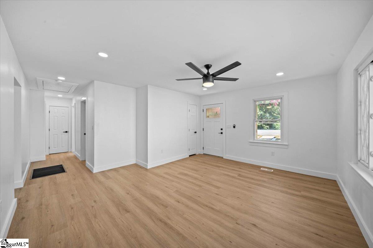 111 Tuskegee Avenue Greenville, SC 29607 - Photo 10 of 37