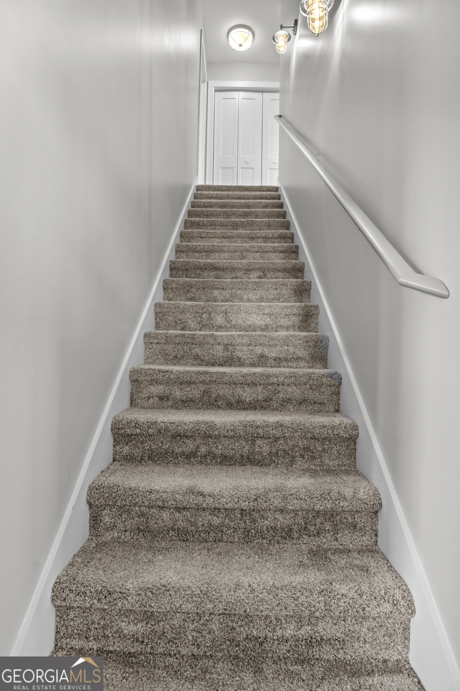 188 Sunhaven Lane Sparta, GA 31087 - Photo 41 of 63 a view of entryway