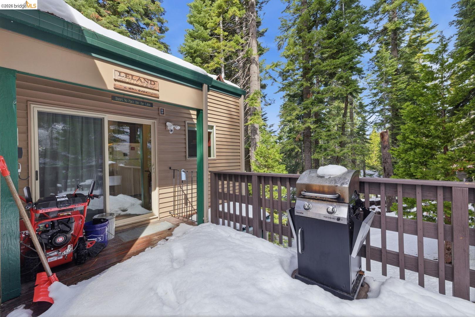 33840 Upper Leland Road, Unit 25A Pinecrest, CA 95364 - Photo 26 of 41 a view of a balcony with chairs