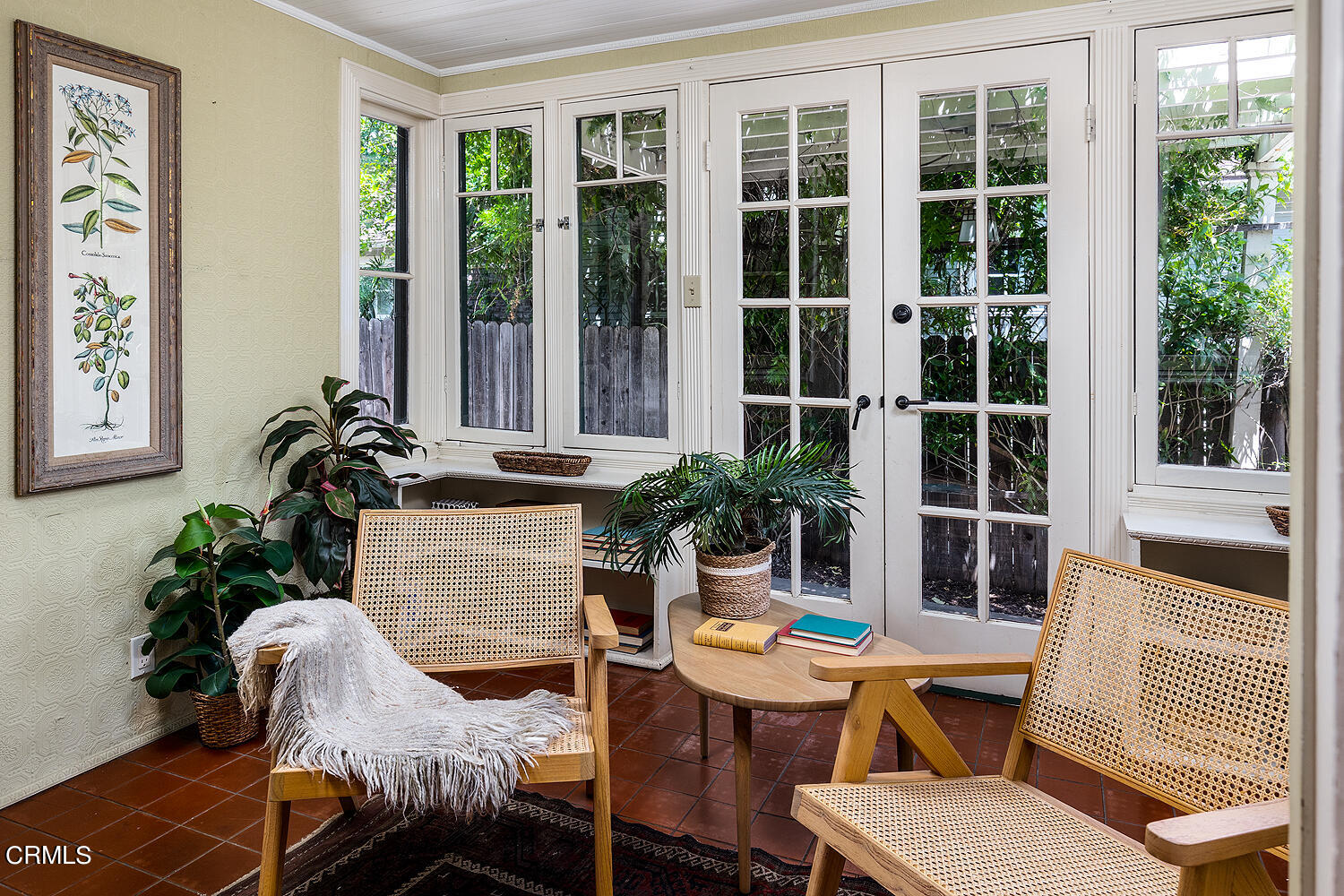604 Douglas Street Pasadena, CA 91104 - Photo 15 of 41 a dining room with furniture and window