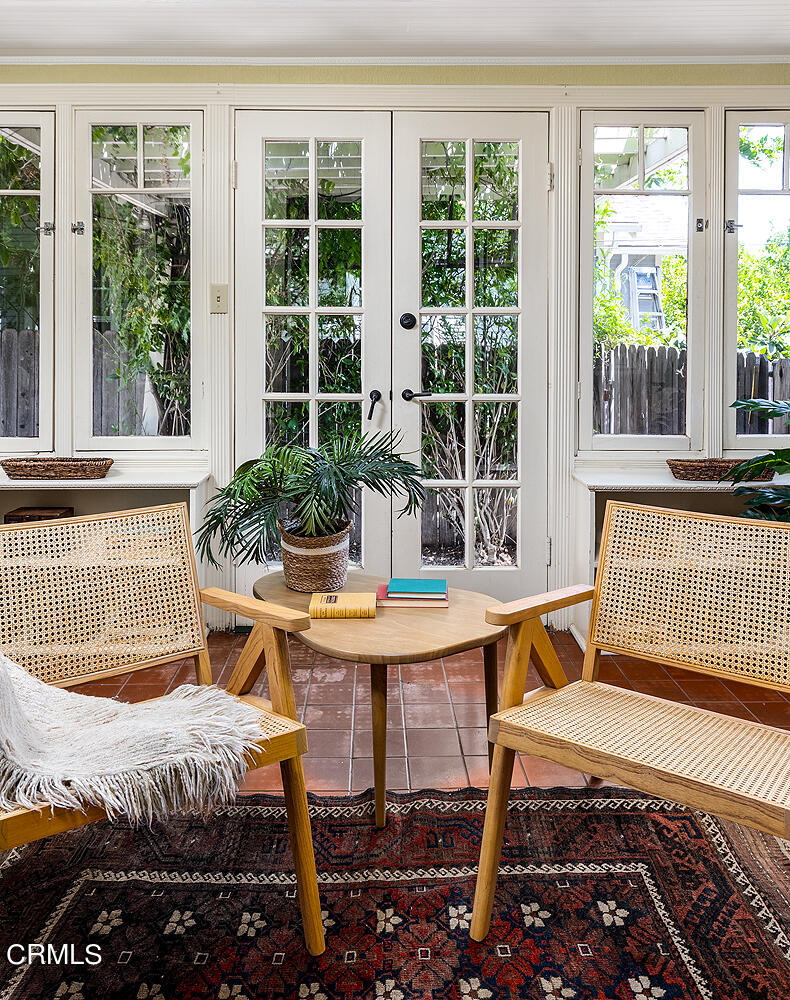 604 Douglas Street Pasadena, CA 91104 - Photo 16 of 41 a dining room with furniture and window
