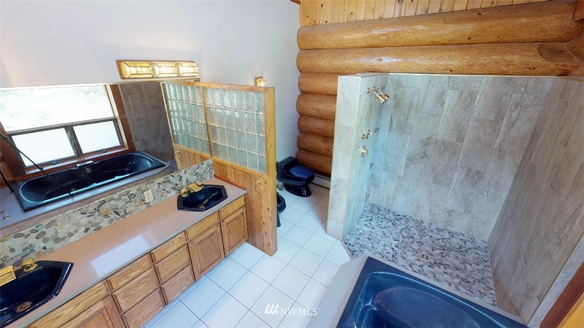 717 Gish Road Onalaska, WA 98570 - Photo 14 of 25 Gallery Image 14