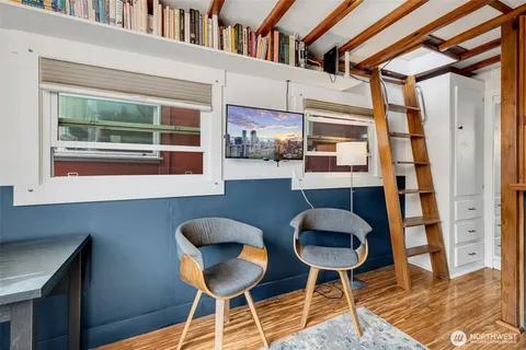 $383,000 | 2143 North Northlake Way, Unit 11, Seattle, WA 98103