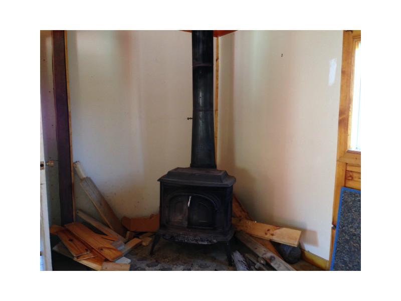 511-515 Wheeling Creek Road Wind Ridge, PA 15380 - Photo 8 of 16 Living Room.