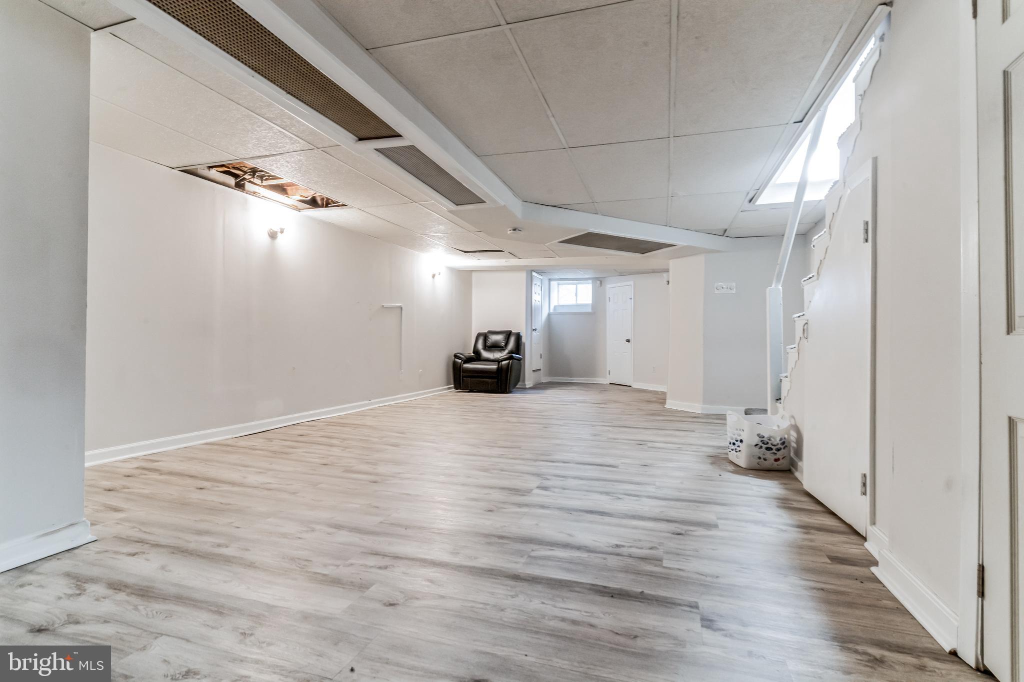 240 Maypole Road Upper Darby, PA 19082 - Photo 24 of 26