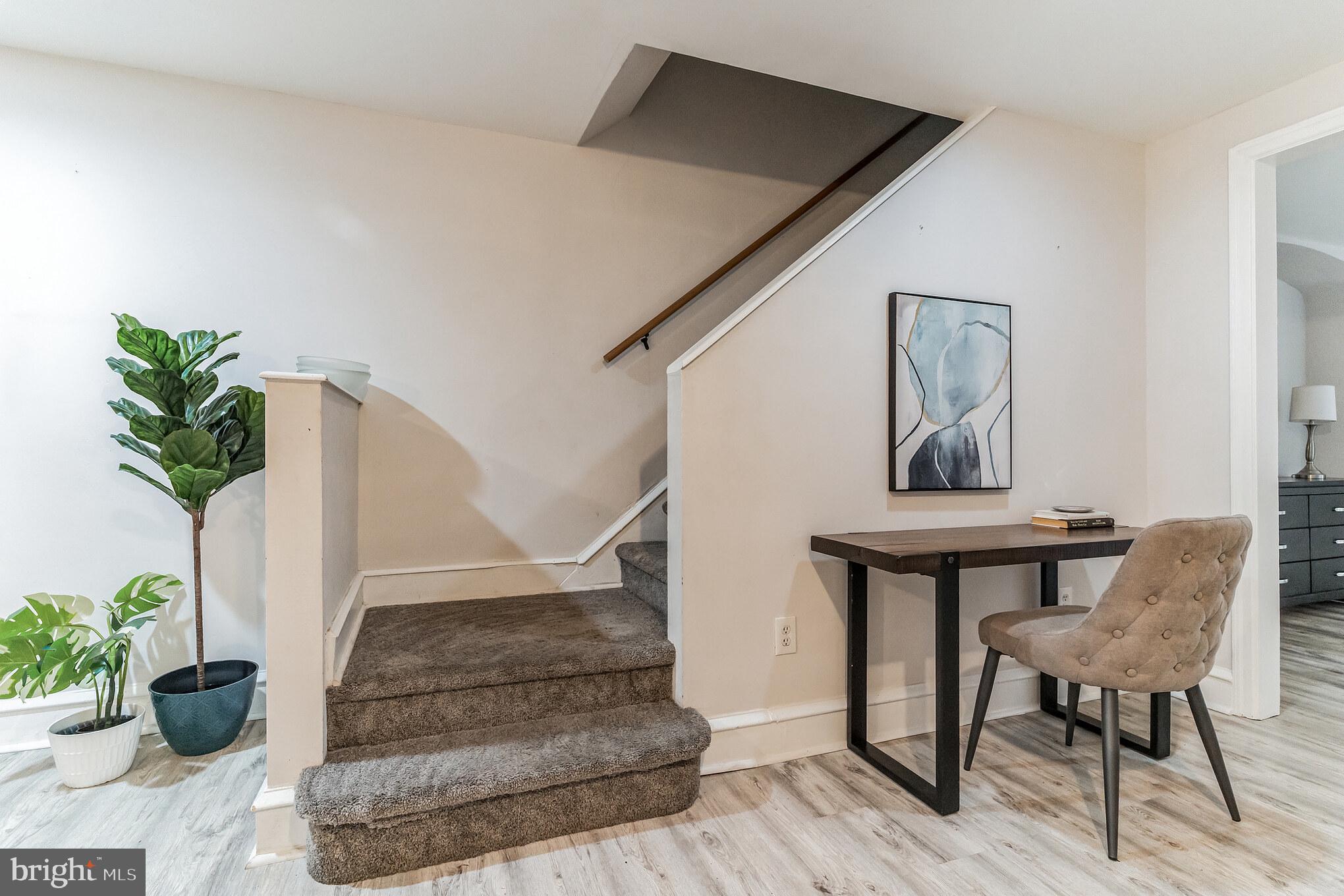 240 Maypole Road Upper Darby, PA 19082 - Photo 5 of 26