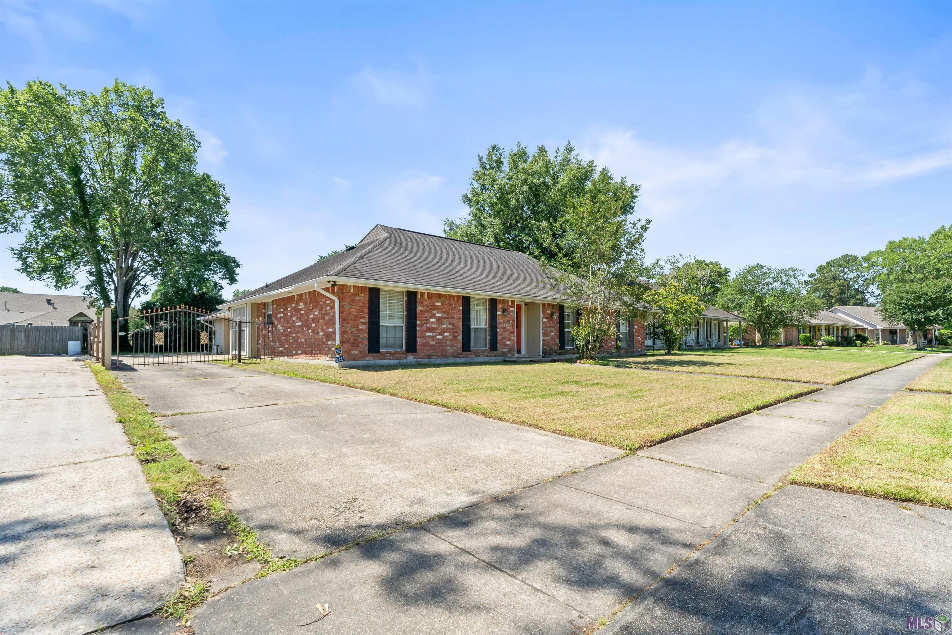 15342 Woodwick Avenue Baton Rouge, LA 70816 - Photo 2 of 14