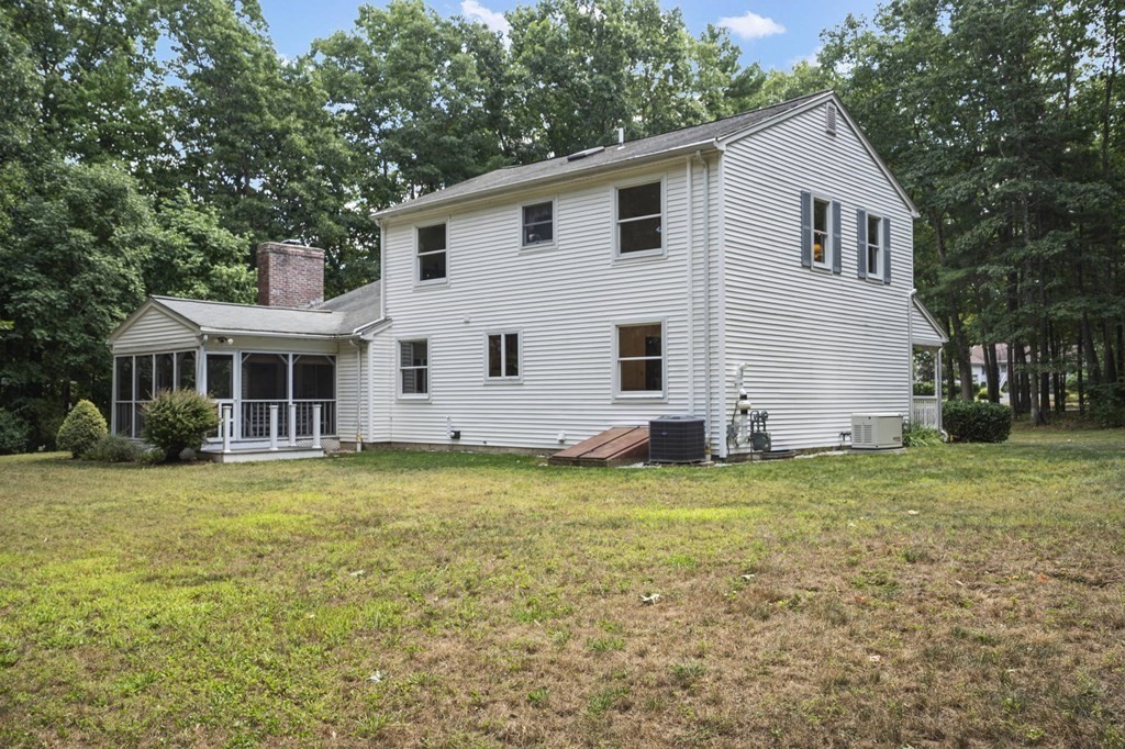 7 Brady Loop Andover, MA 01810 - Photo 33 of 36