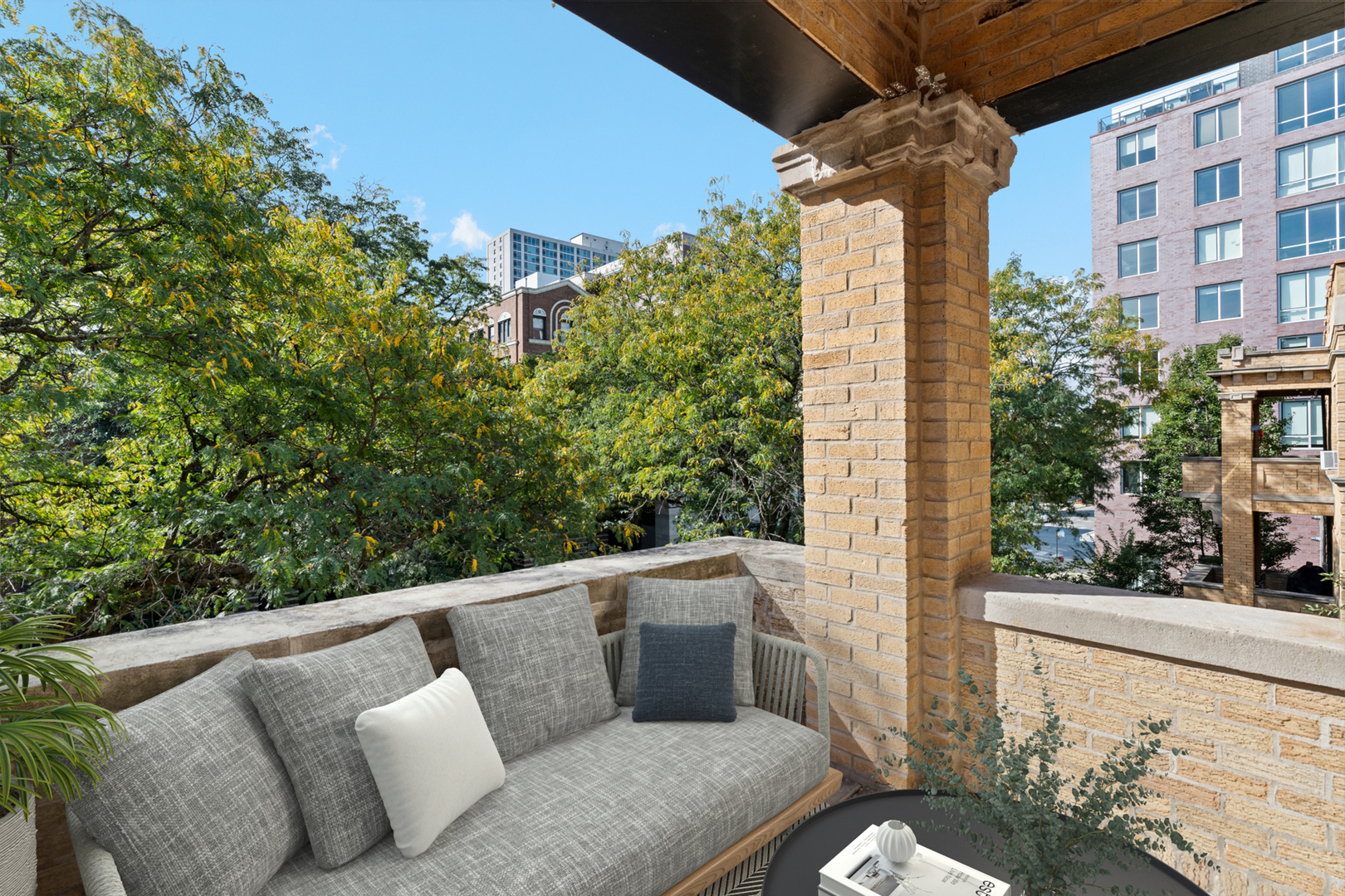 718 West Sheridan Road, Unit 3S Chicago, IL 60613 - Photo 7 of 19 Gallery Image 7