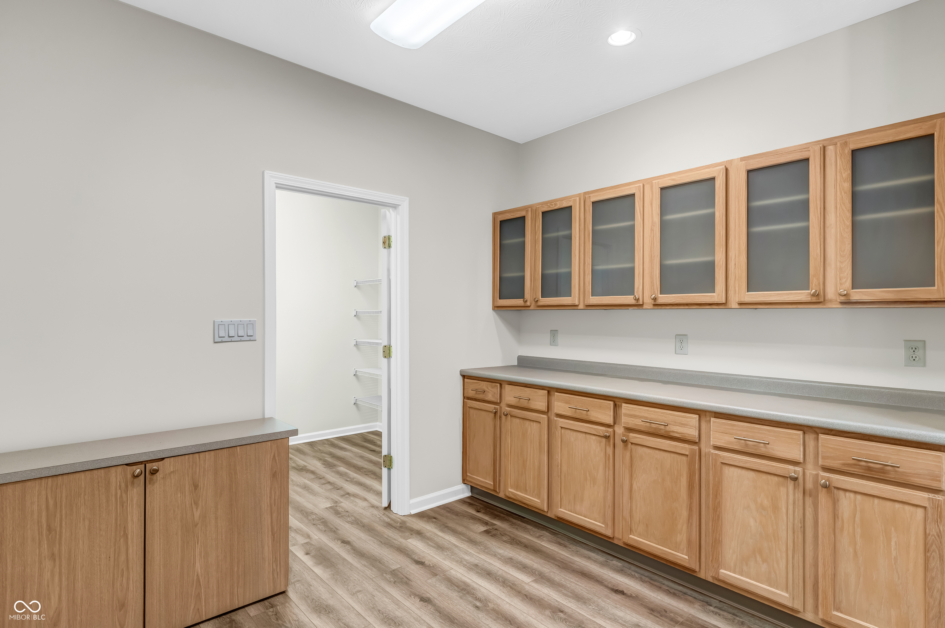 6605 Avila Way Fishers, IN 46038 - Photo 8 of 15