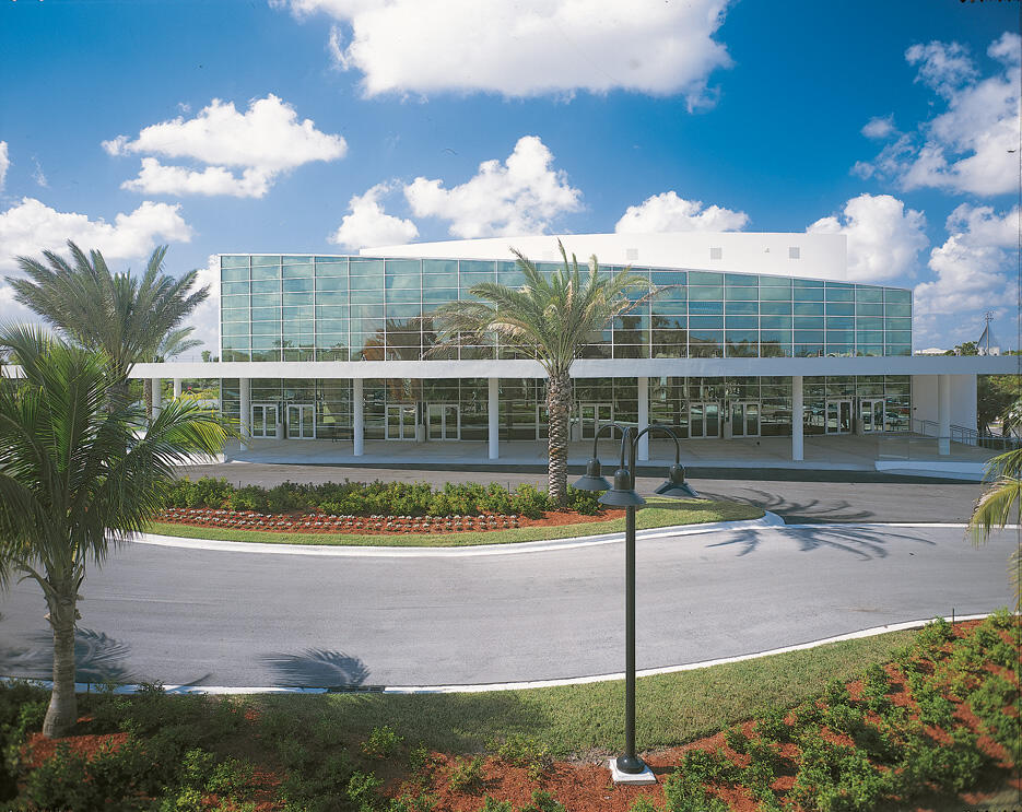 7961 Exeter Boulevard East, Unit 102 Tamarac, FL 33321 - Photo 41 of 46 Kings Point Theatre